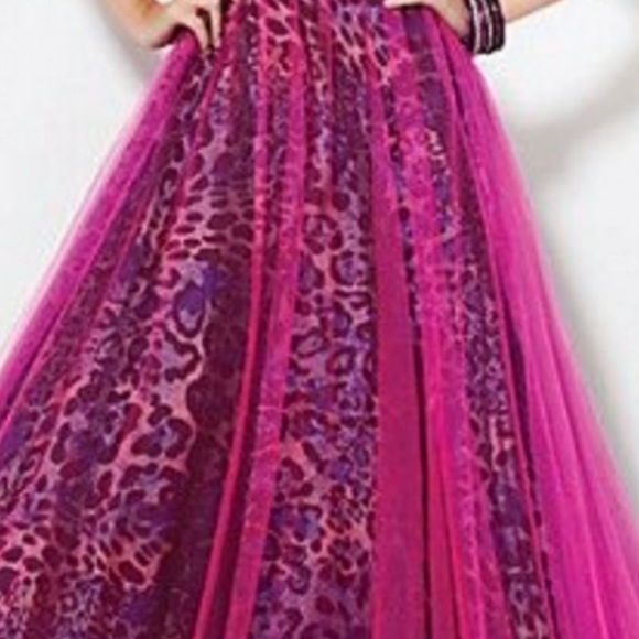 NEW JOVANI HOT PINK SEQUIN TULLE STRAPLESS ANIMAL PRINT EVENING GOWN - Picture 11 of 14